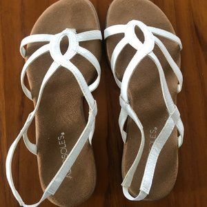 Aerosoles white sandals